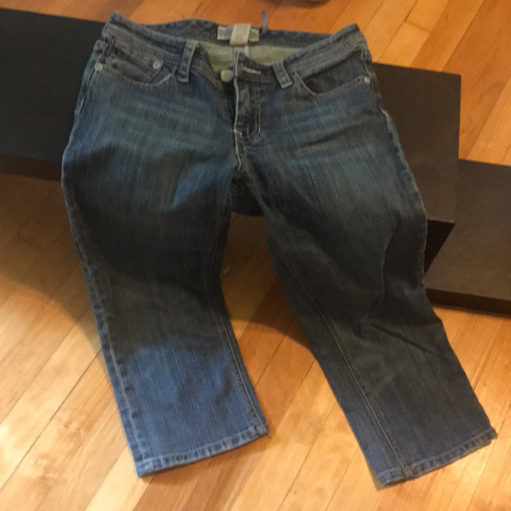 Seven capris
